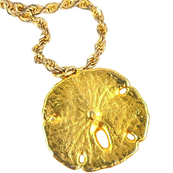 Vintage Gold Sand Dollar Pendant Necklace Rope Chain Beach-Inspired Jewelry Naut - Picture 6 of 8